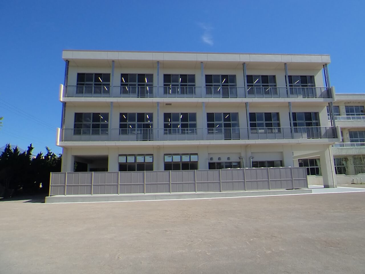 施工実績 公共施設・事業施設・商業施設・福祉施設 沼津市の未来を考える建設会社 「未来づくりカンパニー加藤工務店」
