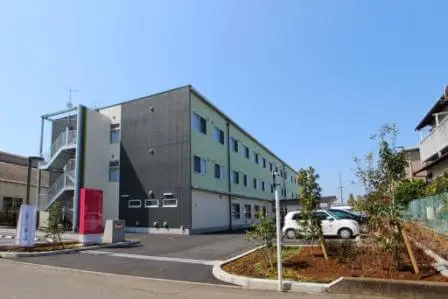 エミーズ東間門の施工写真（CARE & LEARN）