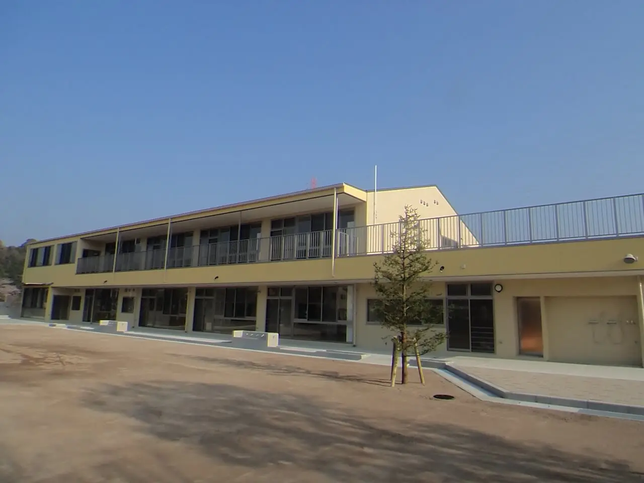 杉浦学園 かきつばたこども園の施工写真（CARE & LEARN）