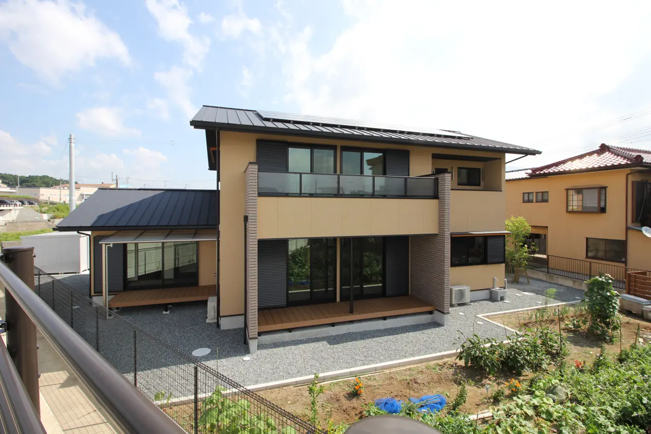 石脇の2世帯住宅の施工写真(LIVE)