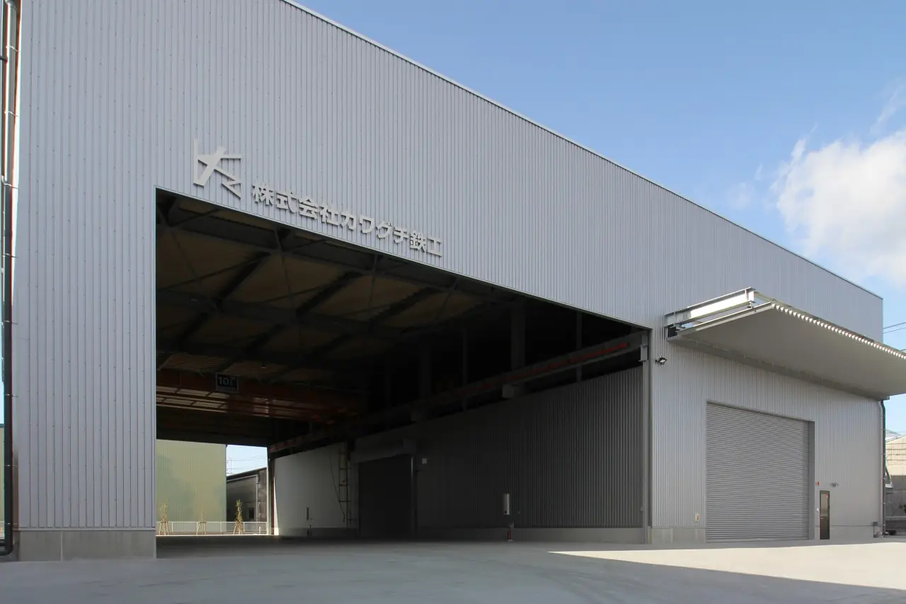 株式会社カワグチ鉄工様 工場の施工写真（WORK & PRODUCE）